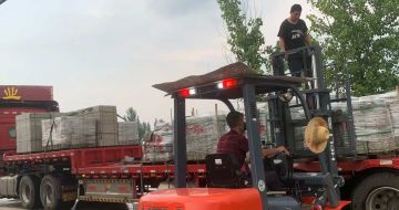 玉溪 黄金麻冰裂纹，地铺石装车