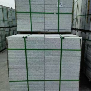 玉溪 芝麻白火烧，园林广场市政工程地铺石，1.8~5.0厚均有现货