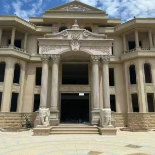 玉溪 黄金麻别墅外墙干挂，大柱，大象，蘑菇石，雕花板