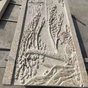 玉溪 黄金麻雕刻板浮雕迎客松