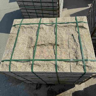 玉溪 黄金麻花岗岩石材自然面蘑菇石成品