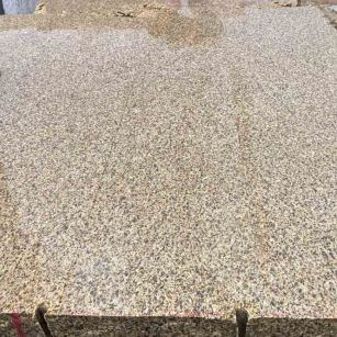 玉溪 黄金麻花岗岩石材方料