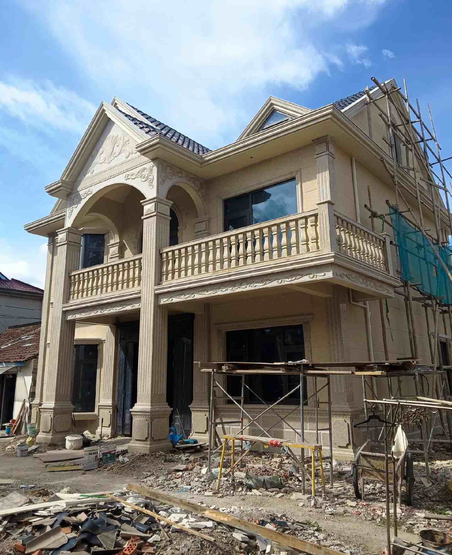 玉溪 黄金麻花岗岩石材私人别墅雕花门楼柱阳台栏杆