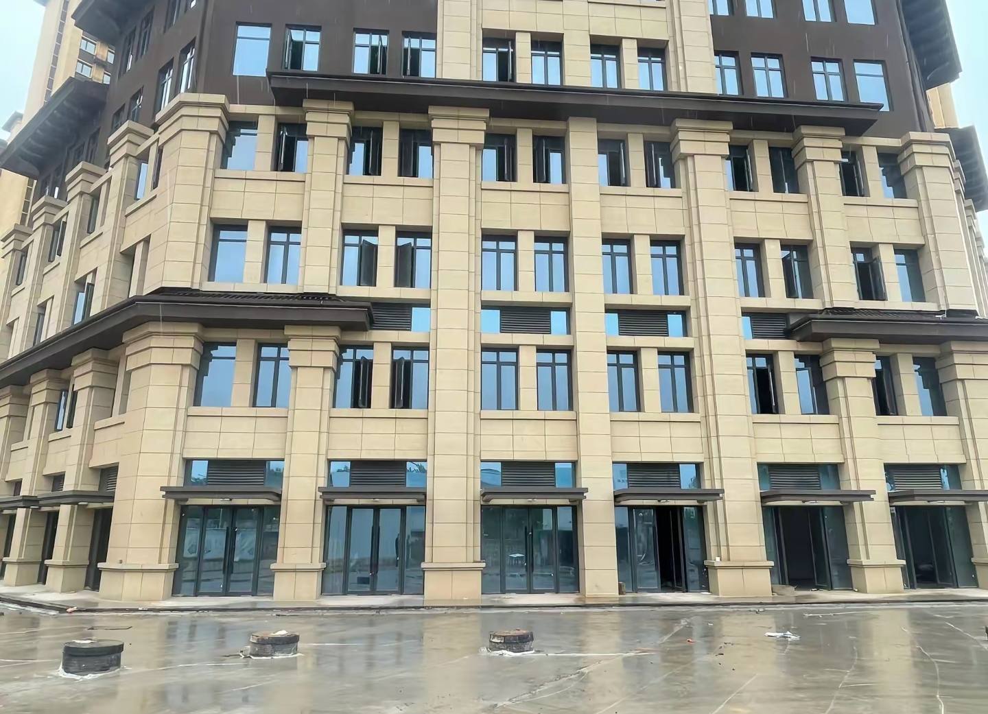 玉溪 黄金麻花岗岩荔枝面小区外墙干挂