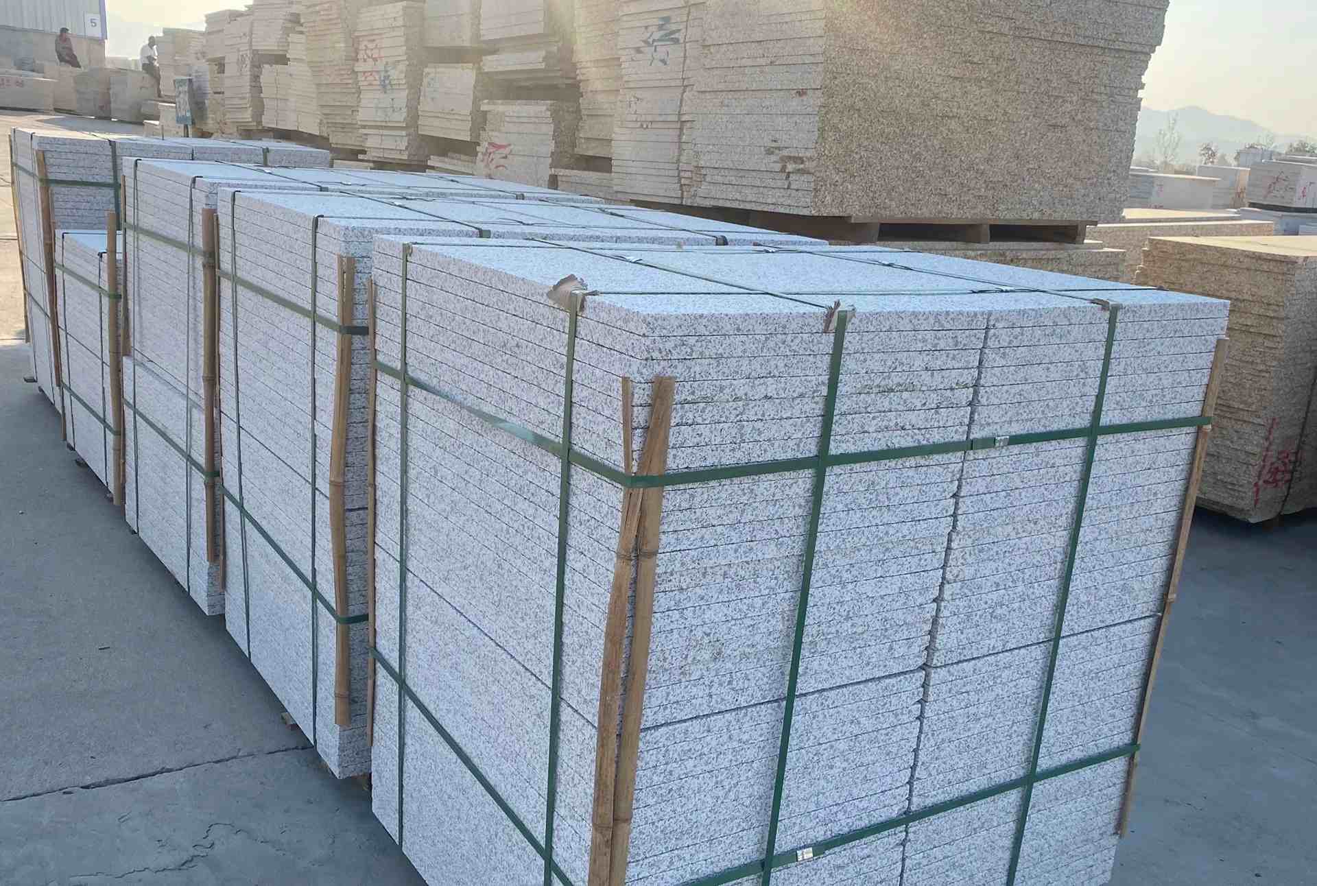 玉溪 白麻花岗岩荔枝面地铺石