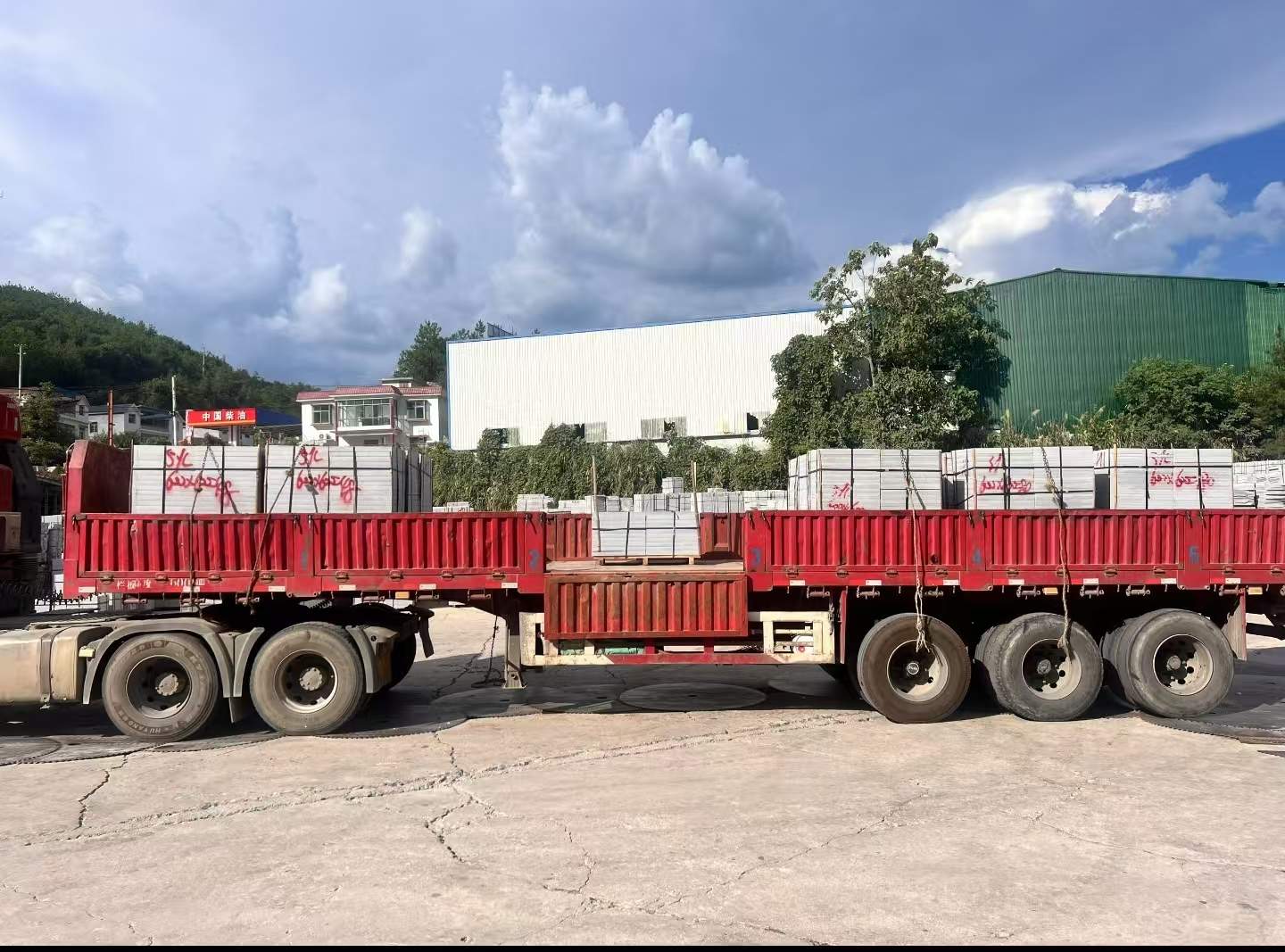 玉溪 芝麻灰花岗岩地铺石出货日常