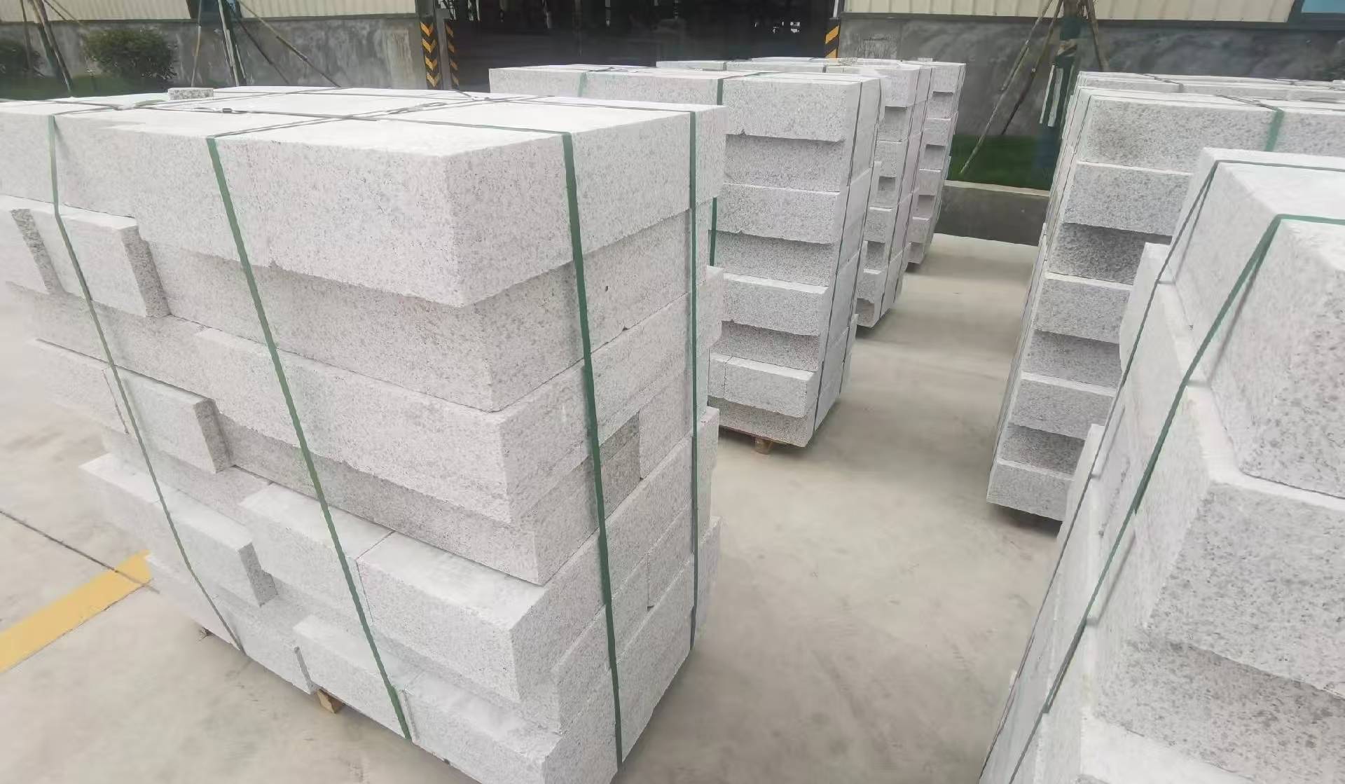 玉溪 白麻花岗岩路沿石，立缘石，平缘石，路牙石，道牙石，马路牙子等