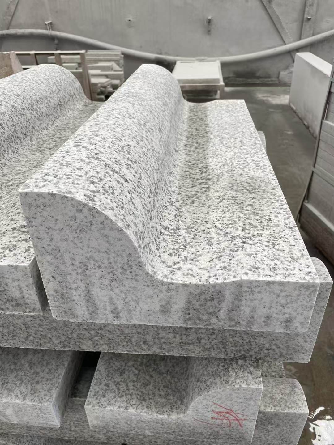 玉溪 白麻花岗岩S型路沿石，路侧石，马路牙子等